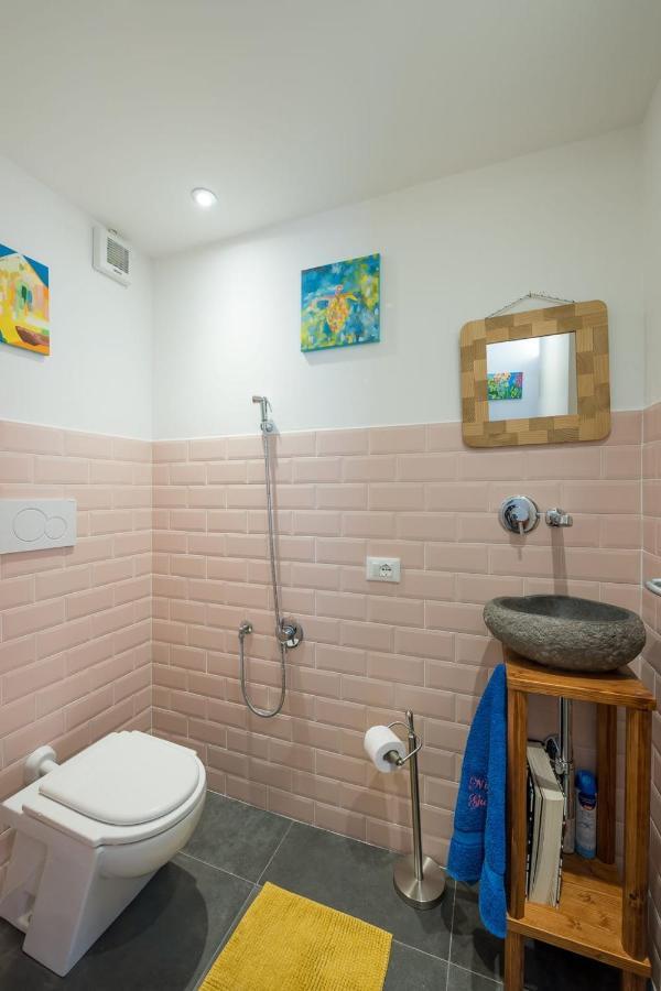 Night Galleria Holiday Home - Bed & Art In Burano - The Pink House Ngoại thất bức ảnh