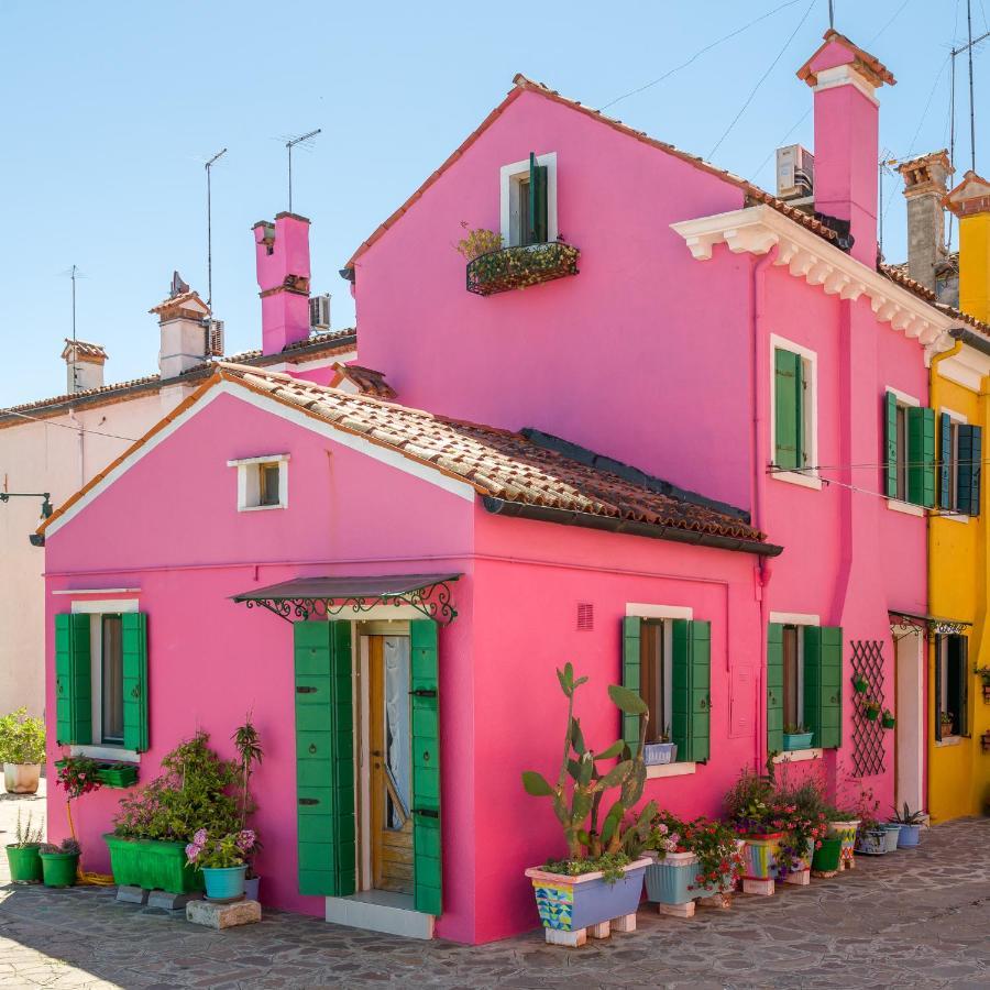 Night Galleria Holiday Home - Bed & Art In Burano - The Pink House Ngoại thất bức ảnh