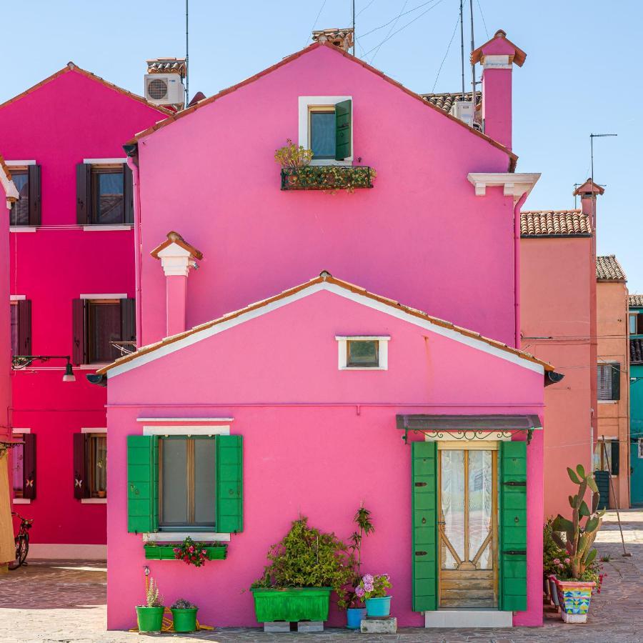 Night Galleria Holiday Home - Bed & Art In Burano - The Pink House Ngoại thất bức ảnh