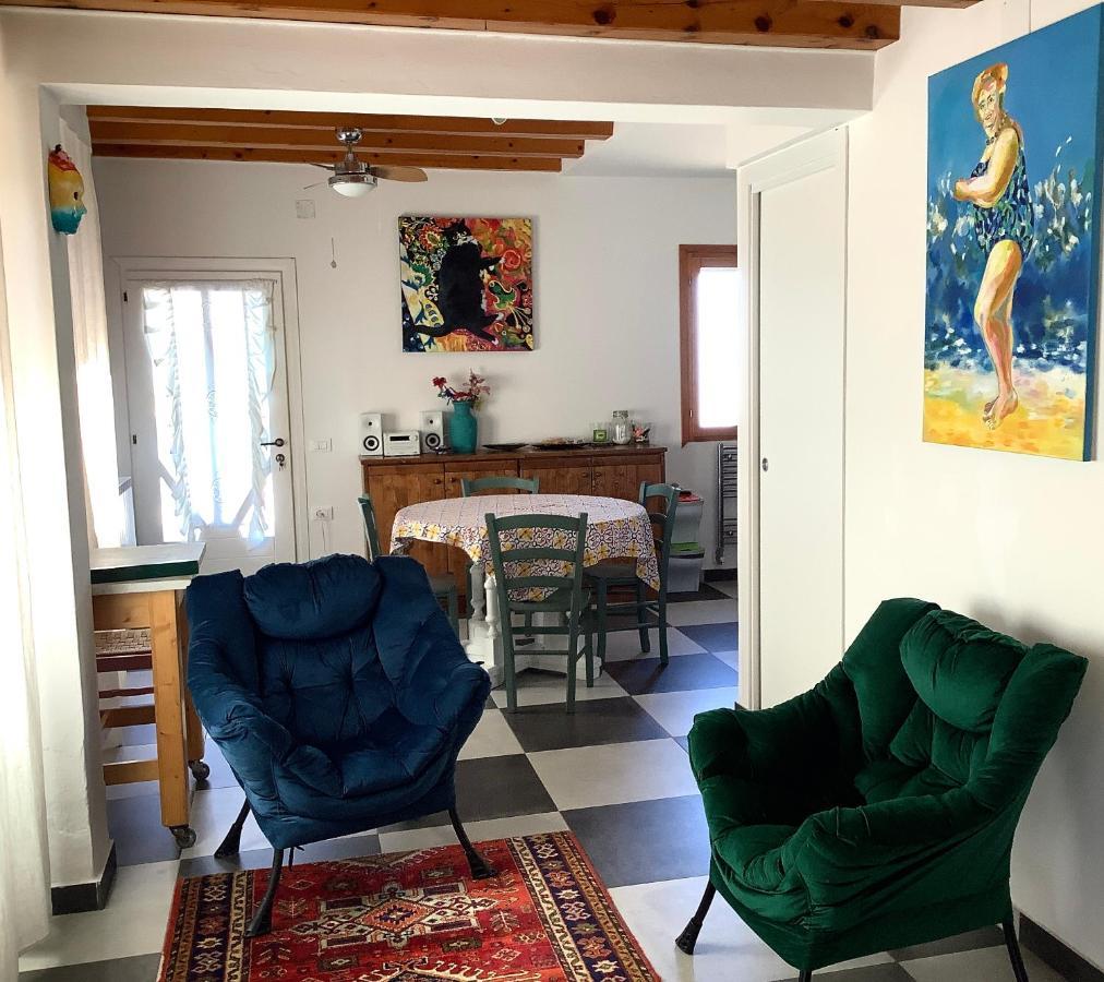 Night Galleria Holiday Home - Bed & Art In Burano - The Pink House Ngoại thất bức ảnh
